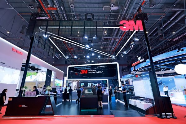 贵丰配资 3M首次亮相上海车展，以材料创新支持汽车产业变革