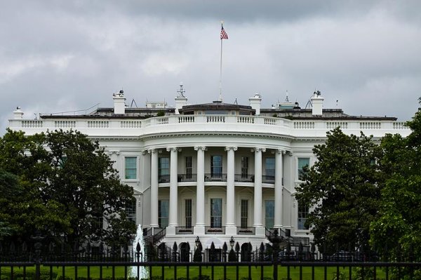 N配资 特朗普政府称将恢复被终止的外国学生合法身份