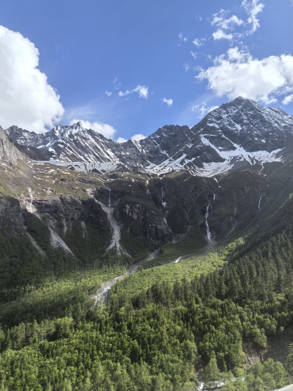 趣策略 想抓住暑期“尾巴”的别跑空 四川“独库公路”理小路部分路段25日起交通管制